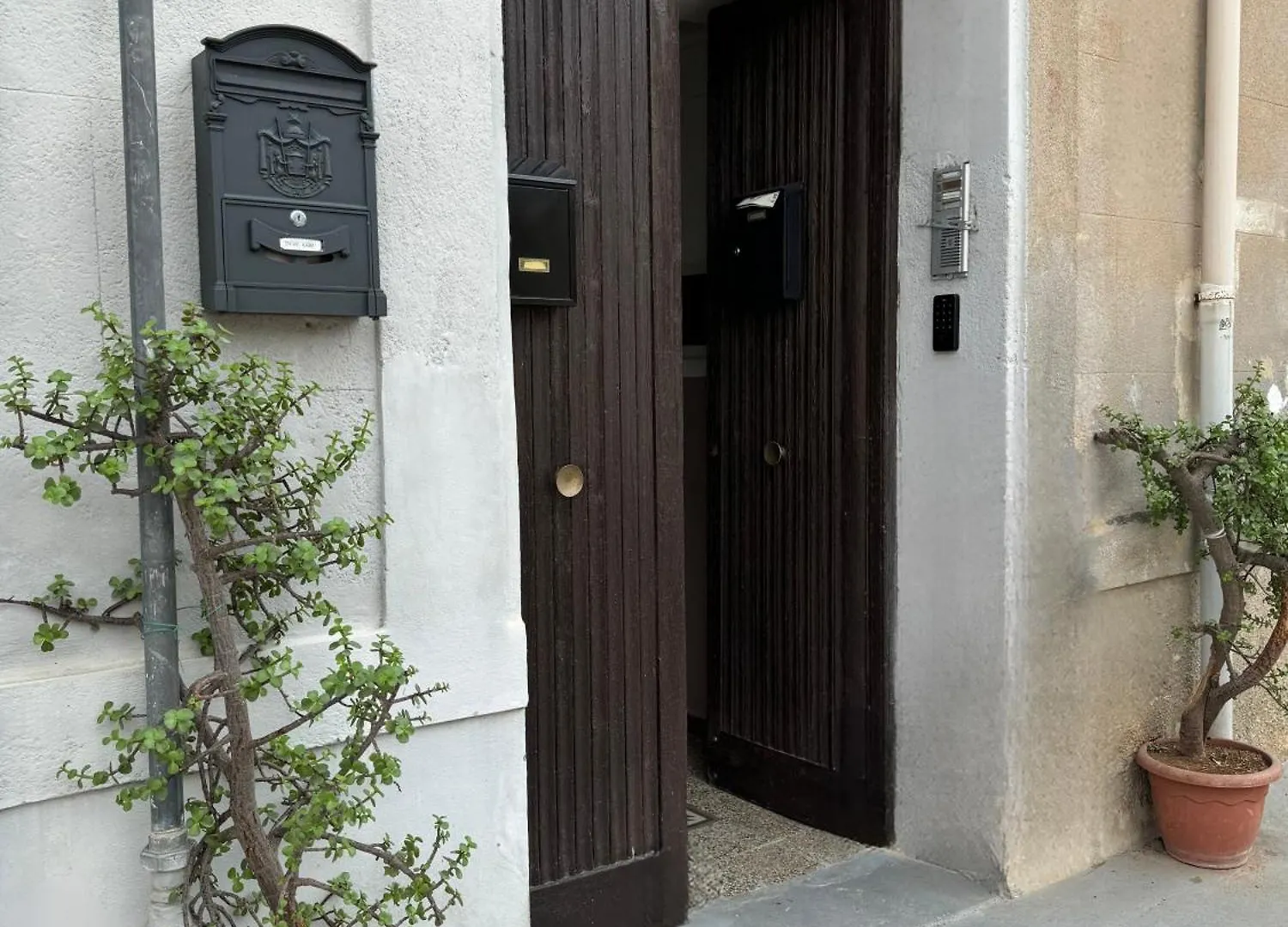 Zisa'S Apartment Palermo